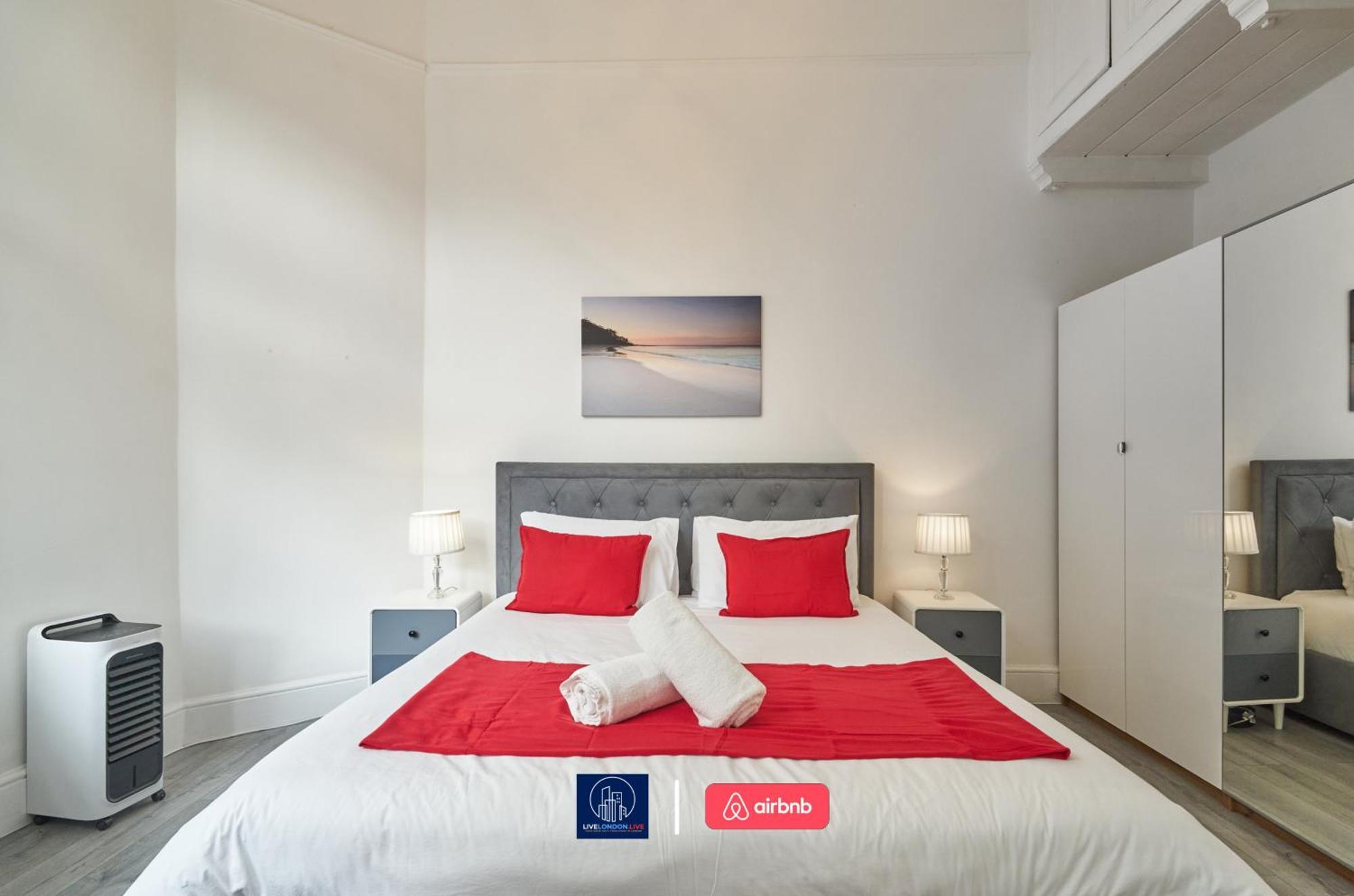 Last-Minute Specials L Sleeps Up To 4 Guests L One-Bedroom Apartment With King Bed And High Ceilings Near Camden By Live London Short Lets & Serviced Accommodation Exterior foto