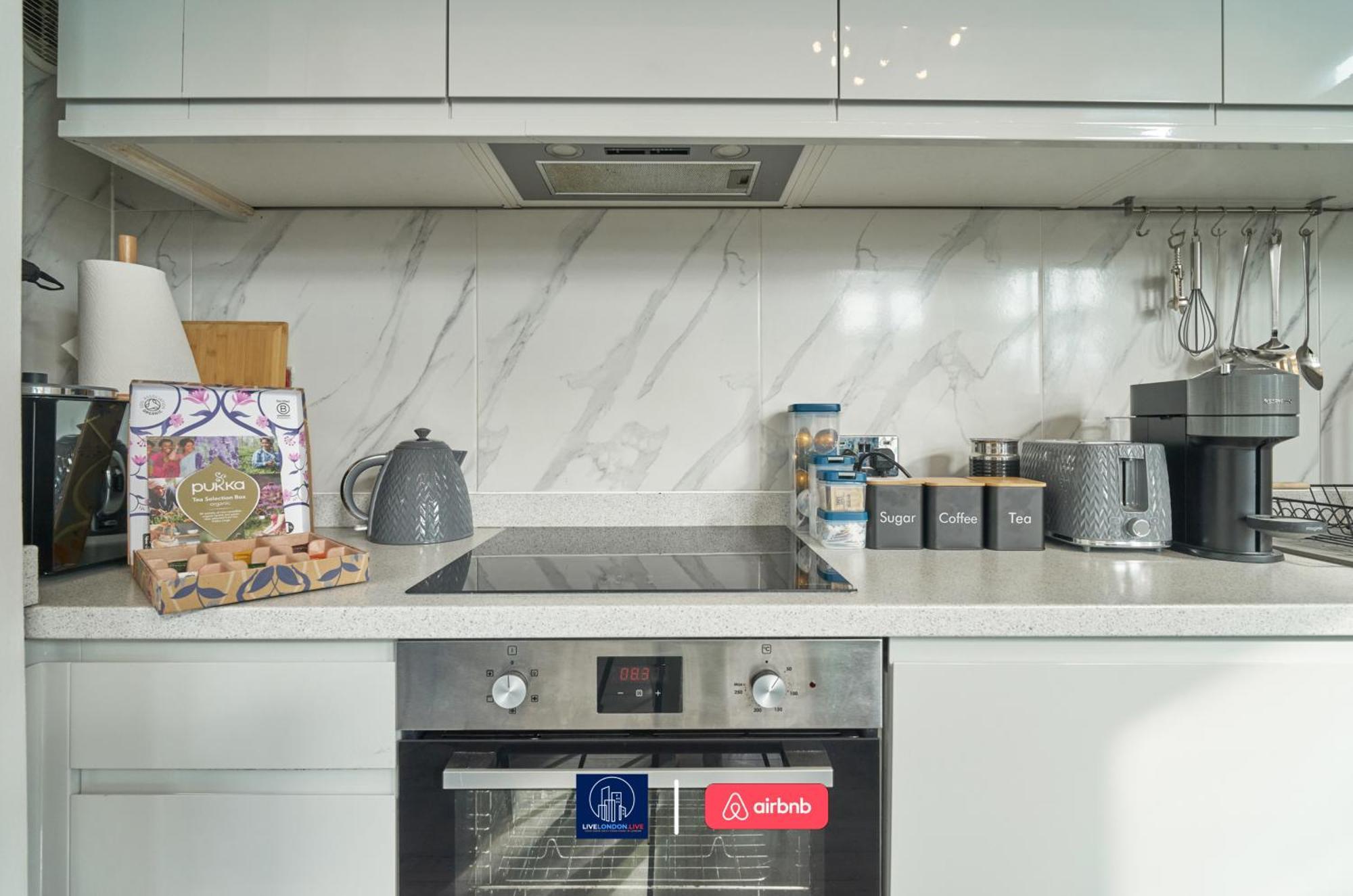 Last-Minute Specials L Sleeps Up To 4 Guests L One-Bedroom Apartment With King Bed And High Ceilings Near Camden By Live London Short Lets & Serviced Accommodation Exterior foto