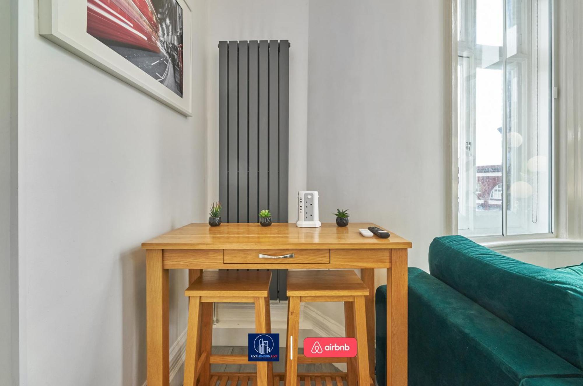 Last-Minute Specials L Sleeps Up To 4 Guests L One-Bedroom Apartment With King Bed And High Ceilings Near Camden By Live London Short Lets & Serviced Accommodation Exterior foto